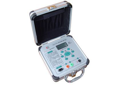 出口俄羅斯數(shù)字式絕緣度測試儀圖