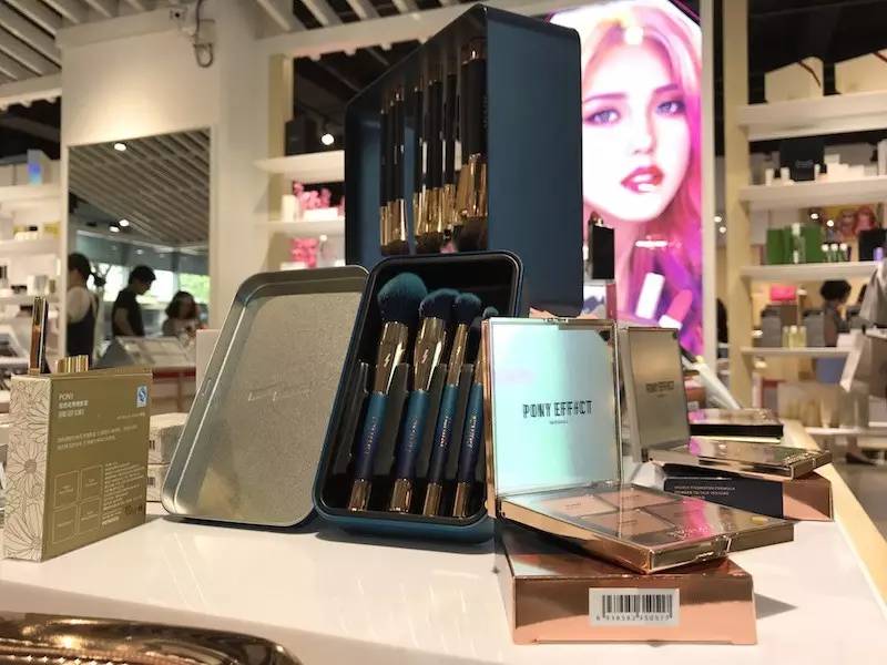 有關(guān)保稅區(qū)化妝品進口通關(guān)的政策及需要提供的信息